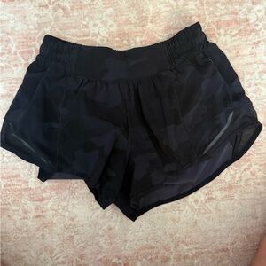 Lululemon hotty hot shorts!!